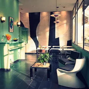 hotel-le-belvedere-arles.fr-provencehotel.com/
