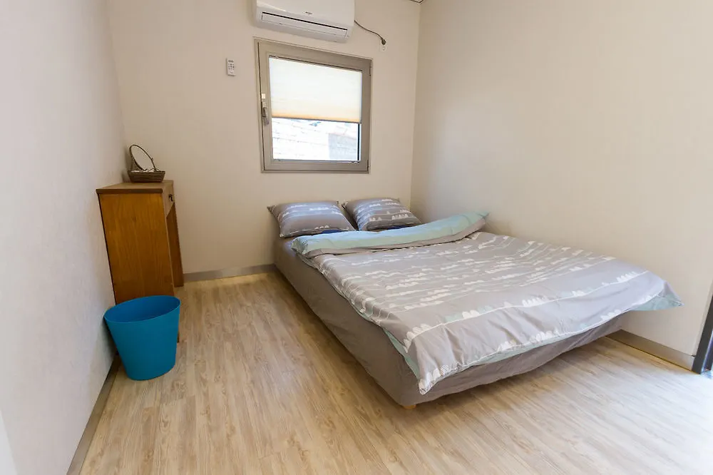 Inside Busan Hostel 0*,